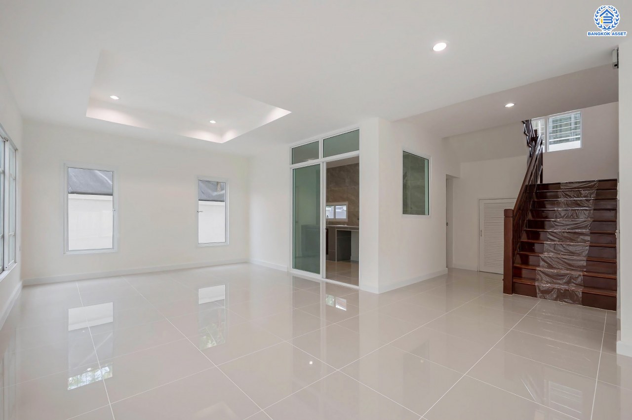 บ้านมือสองตกแต่งใหม่ โครงการ สิทธารมย์รีเจนท์ ลาดพร้าว101 เนื้อที่ 75.3 ตร.ว. ฟังก์ชันรวม 3 ห้องนอน 3 ห้องน้ำ 1 ห้องอเนกประสงค์ จอดรถได้ 2 คัน กว้างขวาง พร้อมทุกการใช้งาน บนทำเลใจกลางเมือง เชื่อมต่อทั้ง ถนนนวมินทร์, ถนนนวลจันทร์, ถ.ลาดพร้าว, ถ.รามอินทรา ใกล้ The Walk เกษตรนวมินทร์ และทางด่วนรามอินทรา...